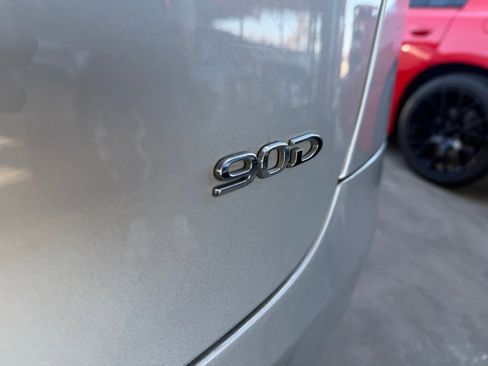 Used 2016 Tesla Model X image 24