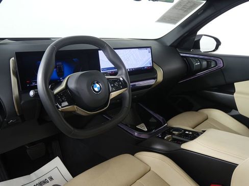 Used 2025 BMW X3 xDrive30 w/ Premium Package AWD/4WD image 12