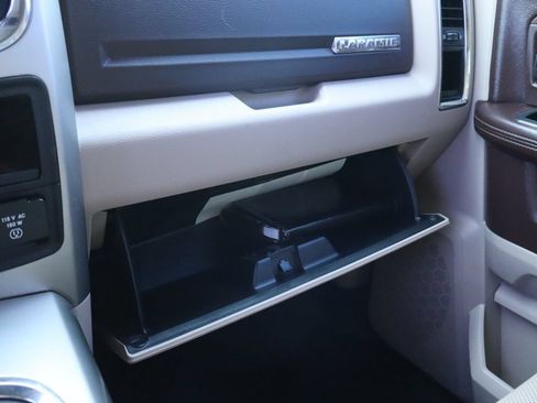 Used 2015 RAM 1500 Laramie w/ Convenience Group AWD/4WD image 36