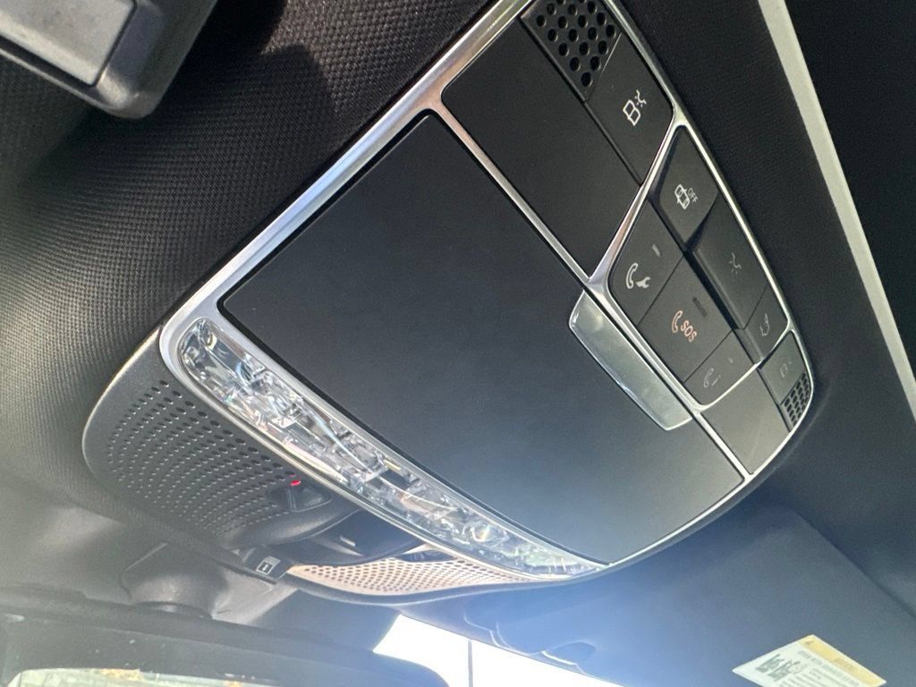 Used 2015 Mercedes-Benz S 550 4MATIC Sedan image 17