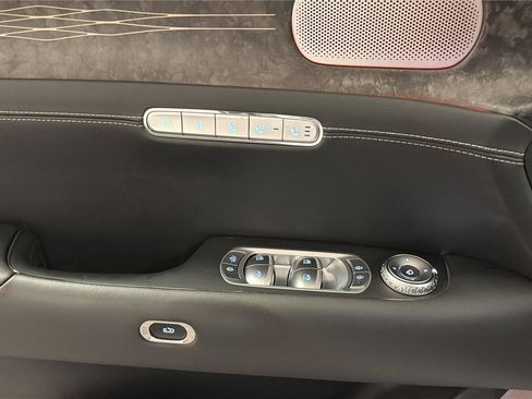 Used 2025 Genesis G90 3.5T AWD/4WD image 23