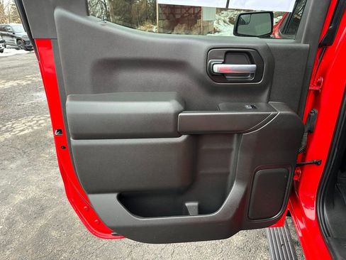 Used 2020 Chevrolet Silverado 1500 Custom w/ Custom Value Package image 19