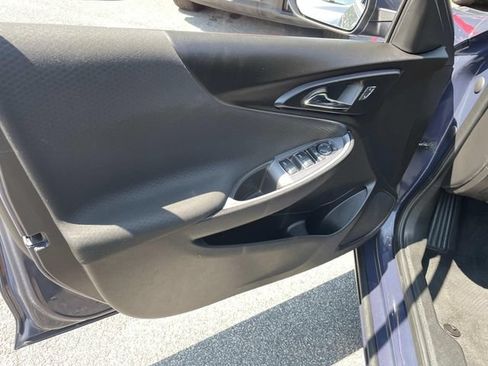 Used 2025 Chevrolet Malibu LT FWD image 21