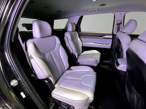 Used 2025 Hyundai Palisade SEL AWD/4WD image 25