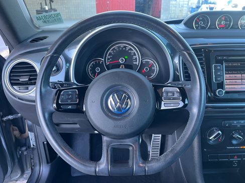 Used 2013 Volkswagen Beetle 2.0T image 9