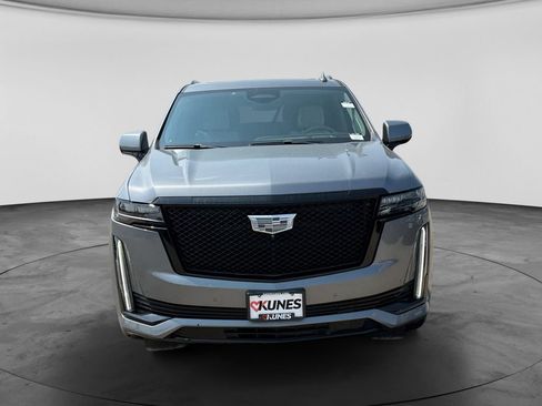 Used 2021 Cadillac Escalade Sport Platinum w/ LPO, ONYX Package AWD/4WD image 4