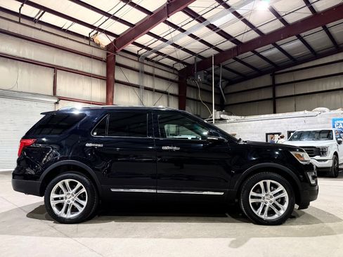 Used 2016 Ford Explorer Limited AWD/4WD image 4
