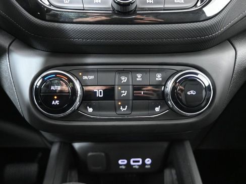 Used 2023 Chevrolet TrailBlazer LT w/ Convenience Package AWD/4WD image 29