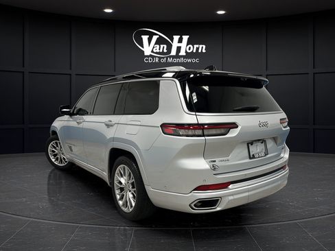 Used 2023 Jeep Grand Cherokee L Summit w/ Advanced Protech Group IV AWD/4WD image 5