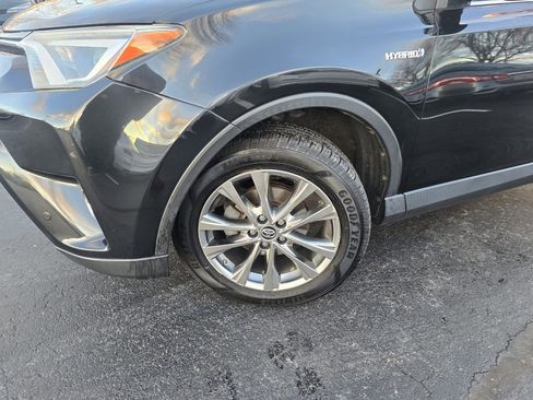 Certified 2016 Toyota RAV4 Limited image 2