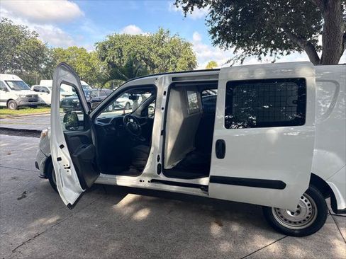 Used 2022 RAM ProMaster City Tradesman w/ Window Group 05 FWD image 13
