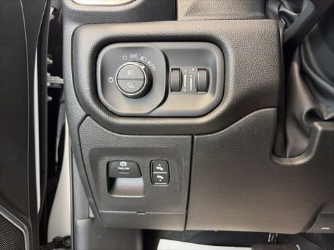 Used 2023 RAM 1500 Laramie image 17