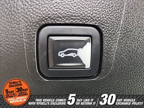 Certified 2019 Chevrolet Traverse Premier w/ Driver Confidence II Package image 14