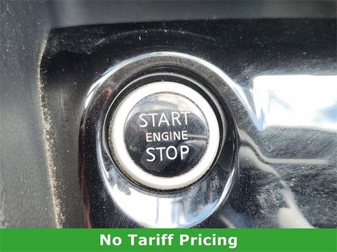 Used 2018 Nissan Kicks SV image 22