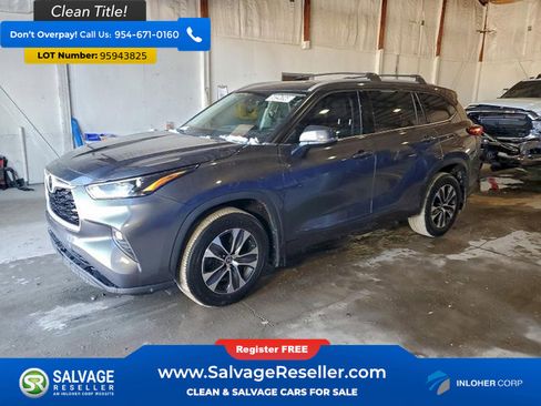 Used 2022 Toyota Highlander XLE image 1