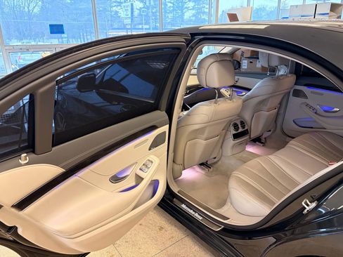 Used 2016 Mercedes-Benz S 550 4MATIC Sedan image 15