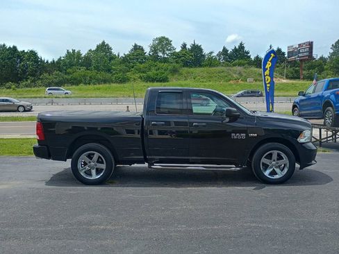 Used 2015 RAM 1500 Express AWD/4WD image 6