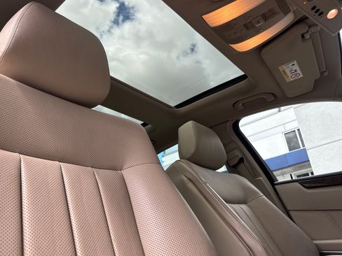 Used 2014 Mercedes-Benz E 350 4MATIC Sedan image 20