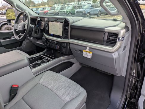 New 2026 Ford F250 XLT w/ XLT Premium Package AWD/4WD image 40