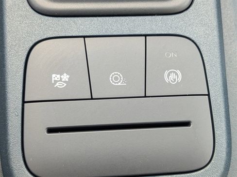 Used 2023 Ford Maverick XLT image 25