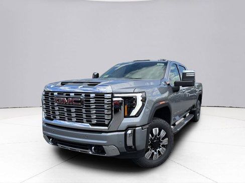 Used 2026 GMC Sierra 2500 Denali AWD/4WD image 1