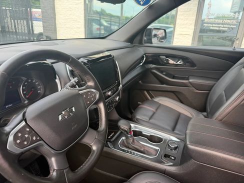 Used 2023 Chevrolet Traverse RS AWD/4WD image 11