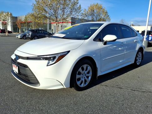 Certified 2024 Toyota Corolla LE image 13