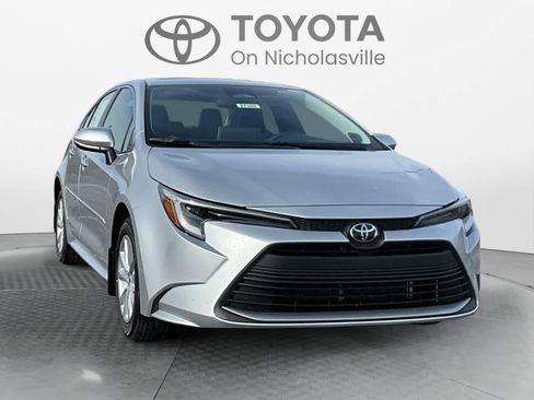 New 2026 Toyota Corolla XLE image 7