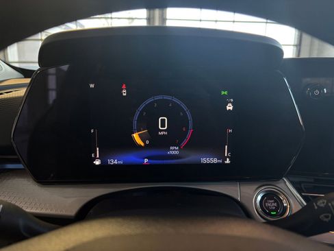 Used 2025 Chevrolet Trax LT image 39