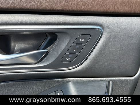 Used 2021 Nissan Rogue Platinum AWD/4WD image 14