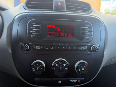 Used 2014 Kia Soul + image 24