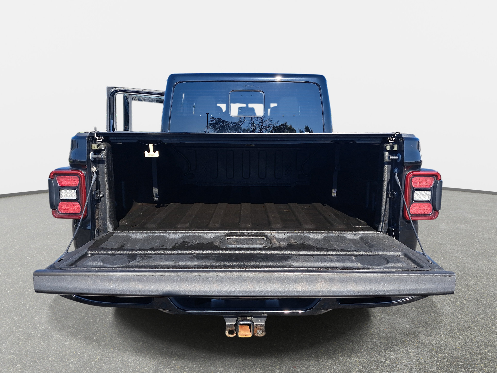 Certified 2021 Jeep Gladiator Overland AWD/4WD image 13
