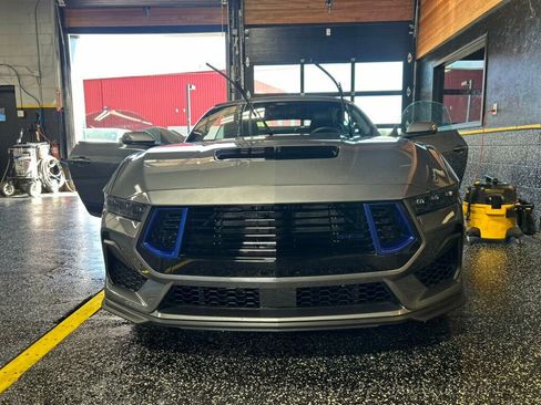 Used 2025 Ford Mustang GT Premium w/ GT Performance Package RWD image 2