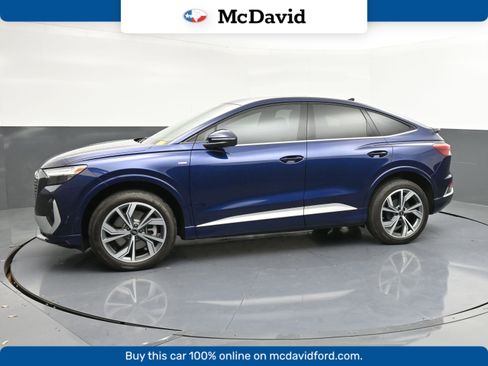 Used 2024 Audi Q4 e-tron Premium Plus w/ Premium Plus image 1