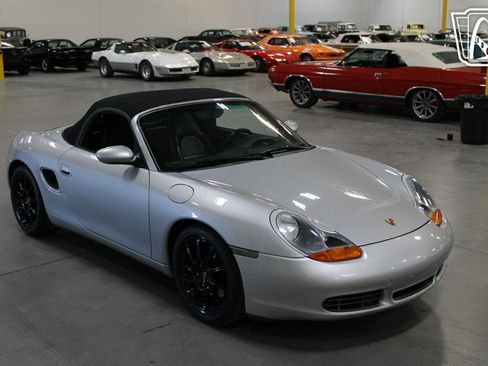 Used 2001 Porsche Boxster S RWD image 4