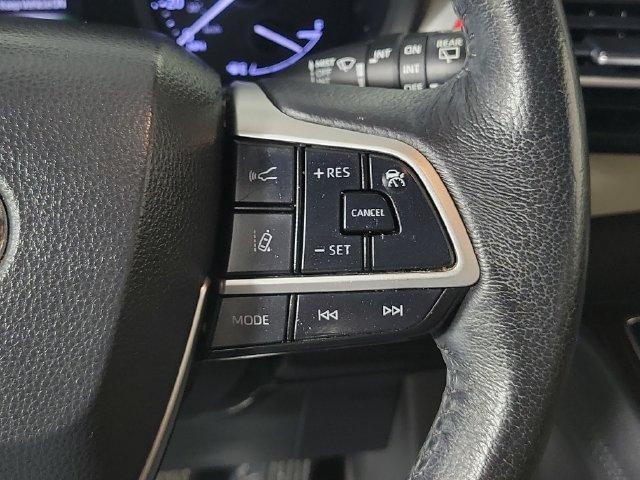 Used 2021 Toyota Sienna XLE FWD image 26