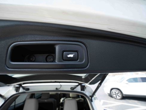 Used 2017 Honda Pilot Elite image 30