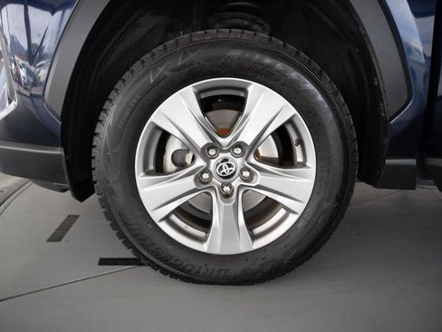 Used 2024 Toyota RAV4 XLE AWD/4WD image 10