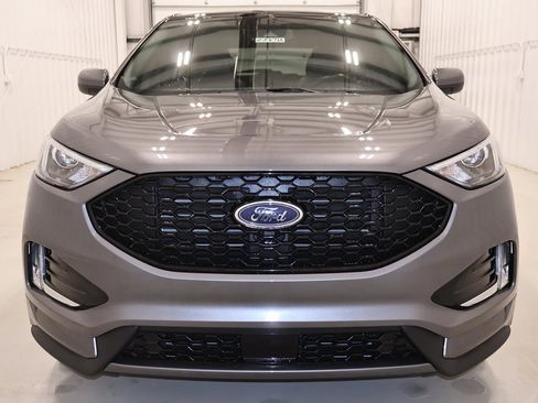 Certified 2023 Ford Edge ST-Line image 5
