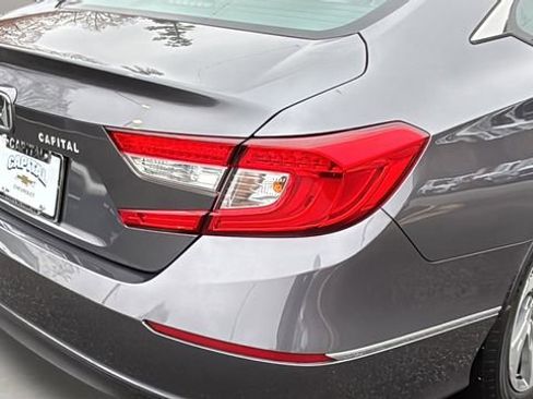 Used 2020 Honda Accord EX image 37