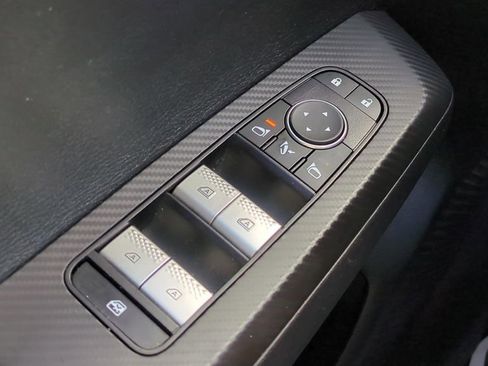 Used 2024 Mitsubishi Outlander SE Black Edition image 22