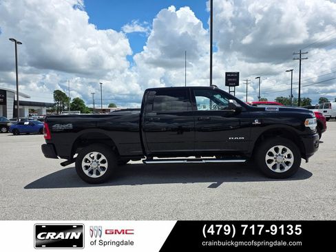 Used 2022 RAM 2500 Big Horn w/ Level C Equiment Group AWD/4WD image 8