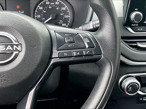 Used 2023 Nissan Altima 2.5 S FWD image 23
