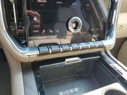 New 2026 GMC Yukon Denali w/ Sun & Power Step Package AWD/4WD image 28