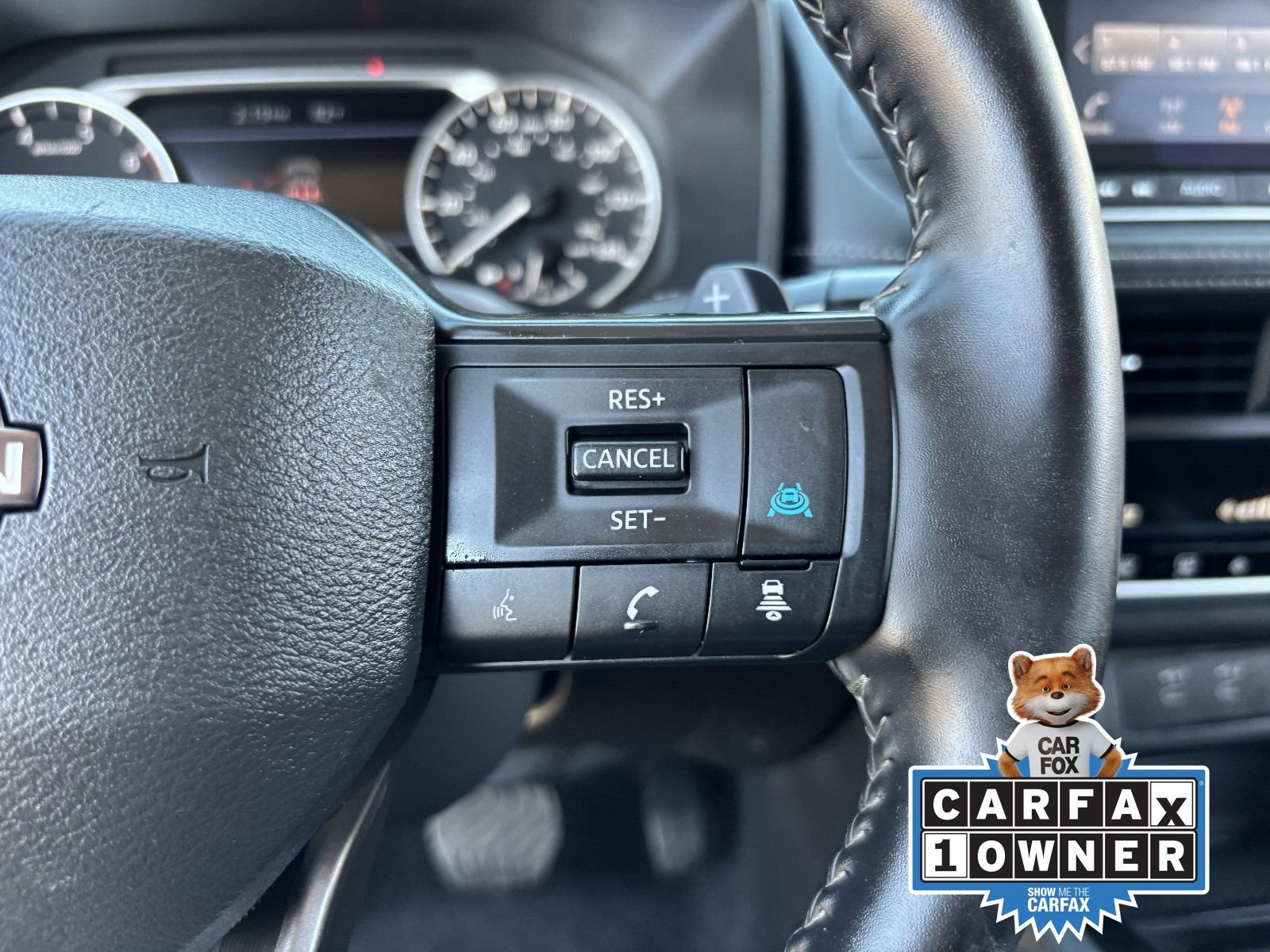 Certified 2025 Nissan Rogue SV FWD image 30