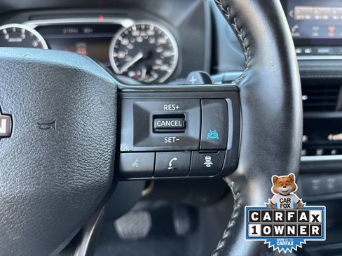 Used 2025 Nissan Rogue SV FWD image 30