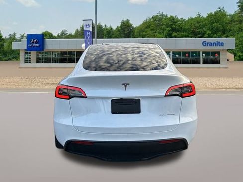 Used 2024 Tesla Model Y Long Range image 7