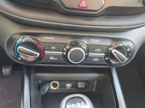 Used 2021 Kia Soul LX image 26