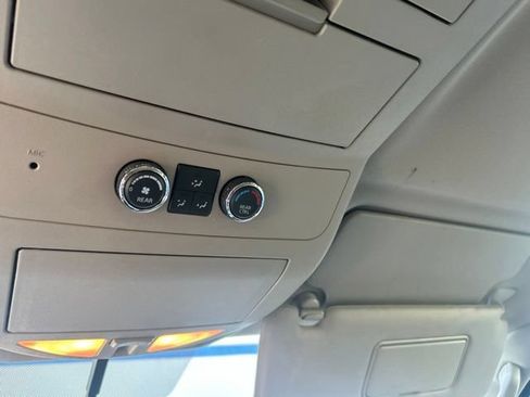 Used 2011 Nissan Armada SL RWD image 34