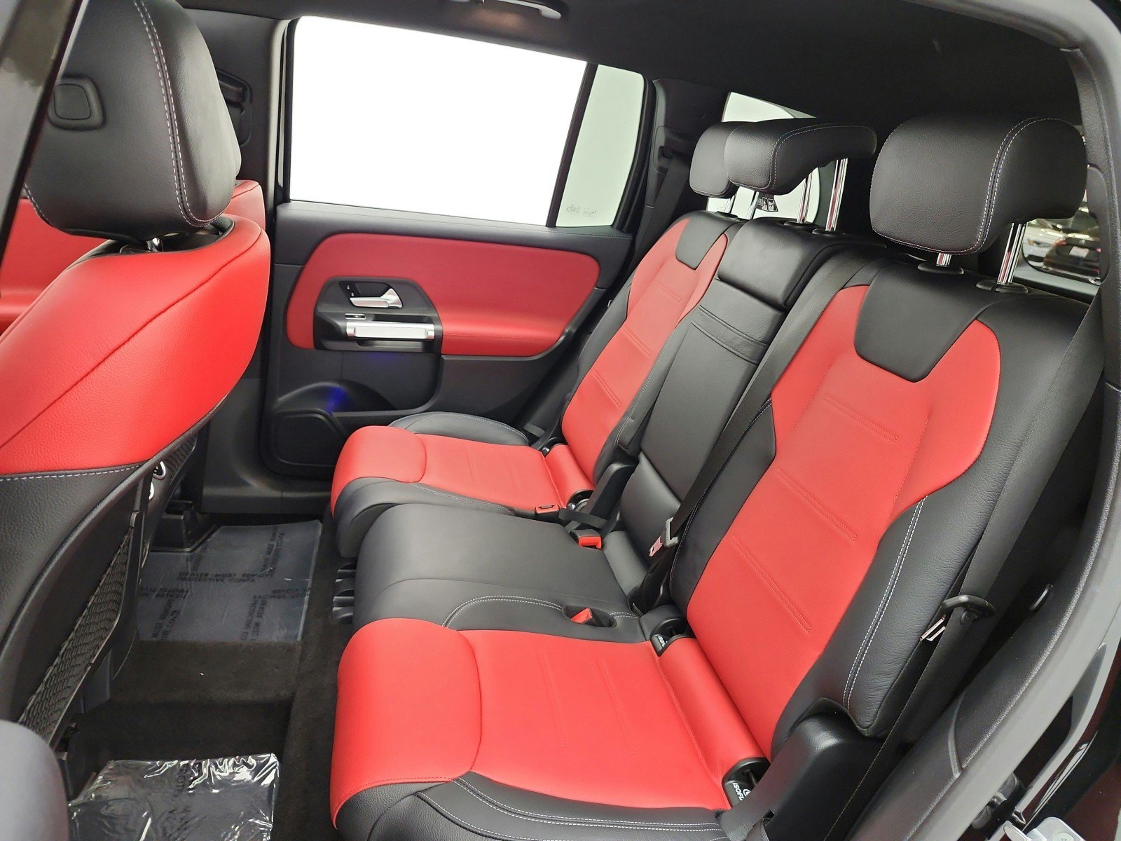 Used 2023 Mercedes-Benz GLB 250 image 16